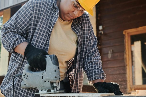 Top Insulation Materials for UK Attics: How to Combat Winter Heat Loss Effectively